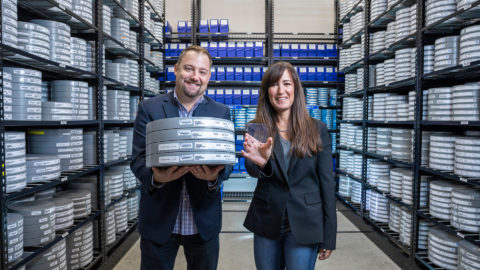 Microsoft manages to store the movie “Superman” on the quartz glass